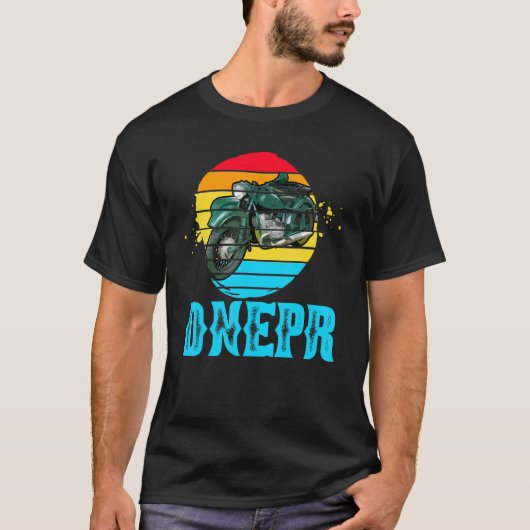 Dnepr 650 Cc – シデカル付きソビエト製バイク Tシャツ (正面)