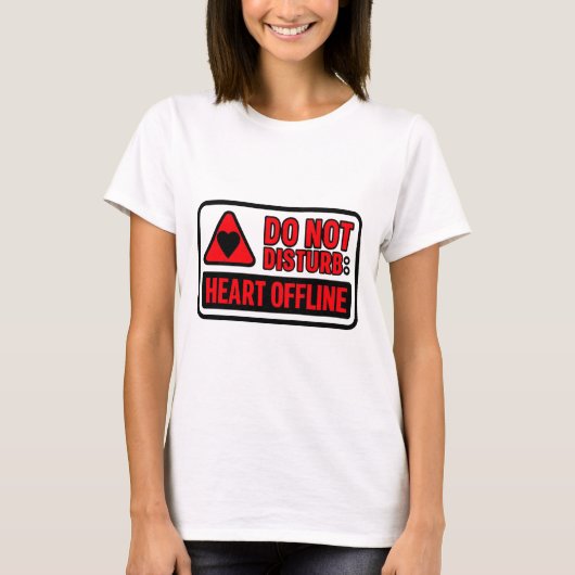 Do Not Disturb – ハートオフライン バレンタインデー Tシャツ (正面)