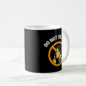 Do Not Disturb Focus Mug – Quiet Workspace Warning コーヒーマグカップ (正面右)