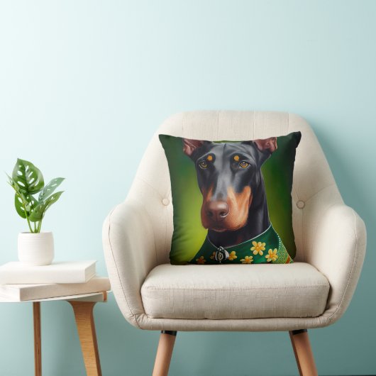 Doberman Dog in St. Patrick's Day Dress クッション (椅子)