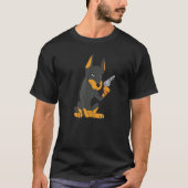 Doberman Gun Revolver Tシャツ (正面)