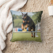 Doberman Pinscher Elegant Throw Pillow クッション (ブランケット)