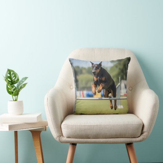 Doberman Pinscher Elegant Throw Pillow クッション (椅子)