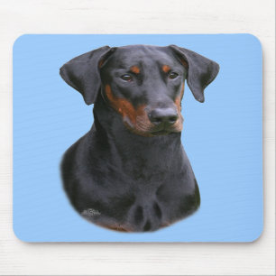 Dobermannのピンシャーの自然な耳のmousepad マウスパッド