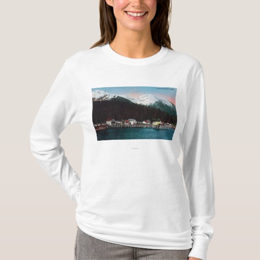 DocksTenakeeの春、AKとの町の眺め Tシャツ (正面)