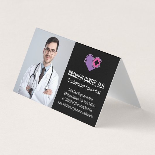 Doctor in Lab Coat |心臓病ロゴ 名刺 (正面)