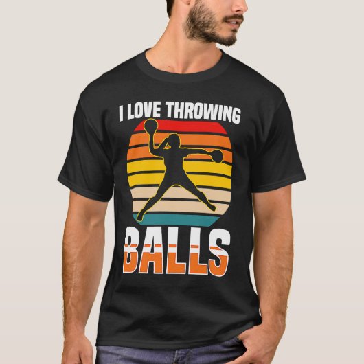 Dodgeball Quote I Love Throwing Balls Dodgeball Tシャツ (正面)