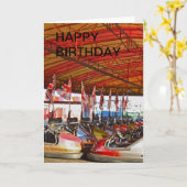 Dodgem車の遊園地の乗車のハッピーバースデーカード カード (黄色い花)