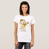 Dog at Music with Guitar Tシャツ (正面フル)
