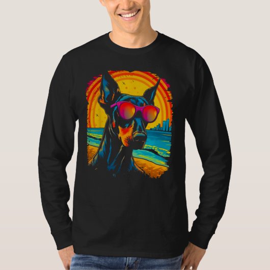 Dog Cool Doberman Pinscher Sunglasses Tシャツ (正面)
