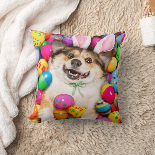 Dog Laying on Easter Eggs クッション (ブランケット)