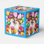 Dog Laying on Easter Eggs フェイバーボックス (裏面サイド)
