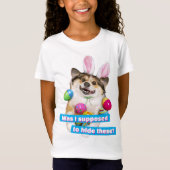 Dog Laying on Easter Eggs Tシャツ (正面)