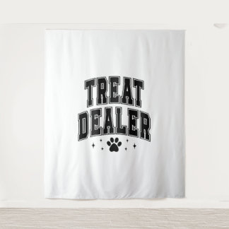 Dog Lover Treat Dealer タペストリー