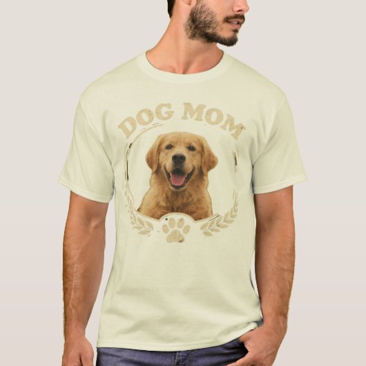 Dog Mom — Golden Retriever Portrait Tee Tシャツ (正面)