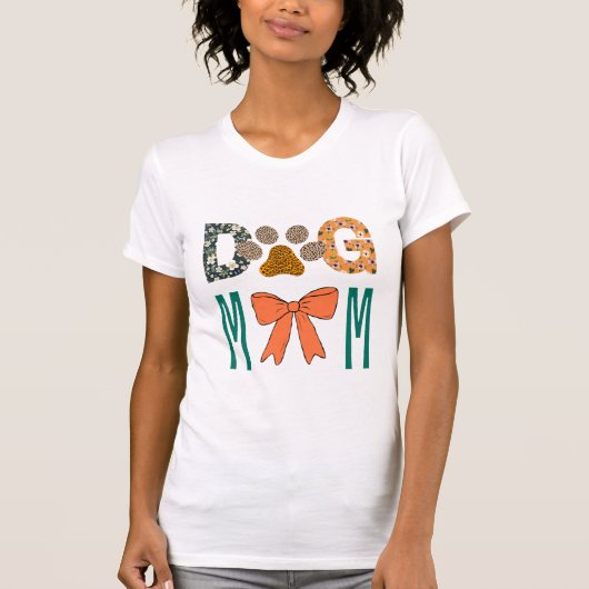 Dog Mom Leopard Paw Print/ Cute Dog Lover Apparel Tシャツ (正面)