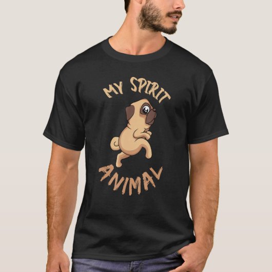 Dog  My Spirit Animal Pug Mom and Dog Dad Tシャツ (正面)