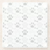 Dog Paw Prints and Bones Pattern ガラスコースター (裏面)