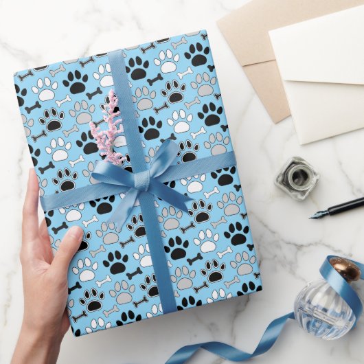 Dog Paw Prints and Bones Pattern Blue ラッピングペーパー (ギフト)