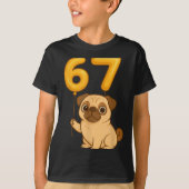 Dog Pug 67 Meme Six Seven Balloon Funny Gen Alpha Tシャツ (正面)