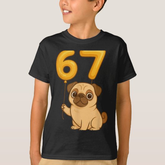 Dog Pug 67 Meme Six Seven Balloon Funny Gen Alpha  Tシャツ (正面)
