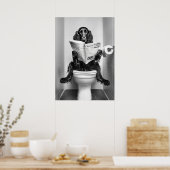 Dog Reading Newspaper on Toilet ポスター (キッチン)