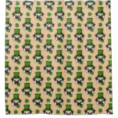 Dog w Green Hat、Shamrock St Patrick's Pattern シャワーカーテン (正面)