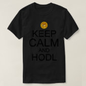 Dogecoin保 CalmとHODLおもしろいミームギフトマン Tシャツ (デザイン正面)