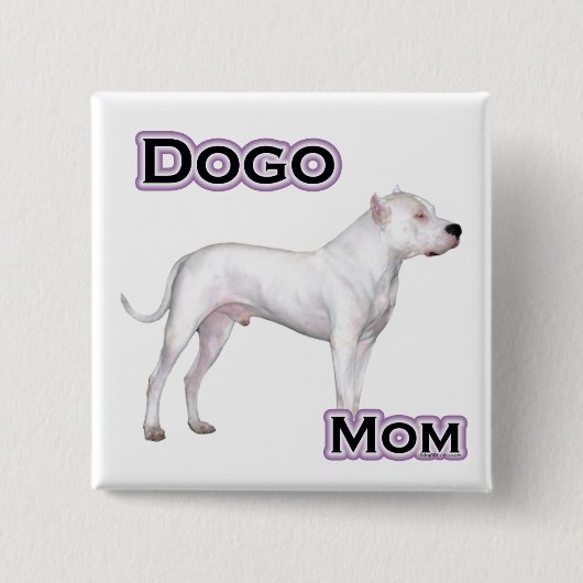 Dogo Mom 4 – ボタン 缶バッジ (正面)