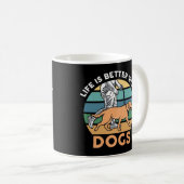 DOGSの方が人生が良い コーヒーマグカップ (正面右)