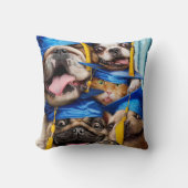 Dogs and Cat Grads in Photo Booth クッション (正面)