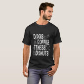 Dogs Coffee Fitness Donuts Dog Dad Dog Mom Gym Tシャツ (正面フル)