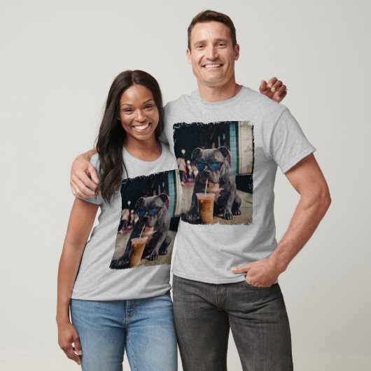 Dogs & Cold Brews Tシャツ (ユニセックス)