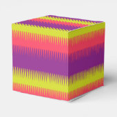 Dogtoothライン紫ピンクのライムグリーンのギフトボックス フェイバーボックス (裏面サイド)