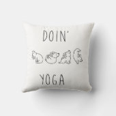Doin' yoga cute dog クッション (裏面)