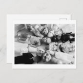 Doll Portrait - Plastic Dolls and Rubber Chickens ポストカード (正面/裏面)