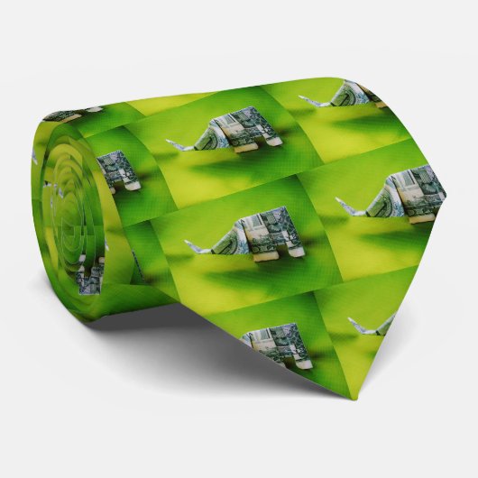 Dollar bill origami Elephant on Green background ネクタイ (ロール)