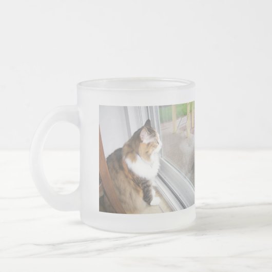 Dolly the Cat Looking out Window Mug フロストグラスマグカップ (左)