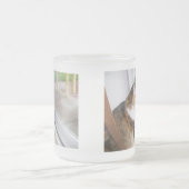 Dolly the Cat Looking out Window Mug フロストグラスマグカップ (中央)