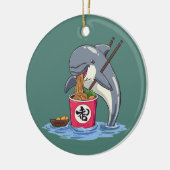 Dolphin Eating Ramen Illustration セラミックオーナメント (左)