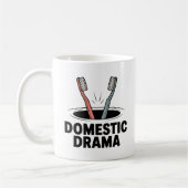 Domestic Drama | Relationship Chaos with Humor コーヒーマグカップ (左)