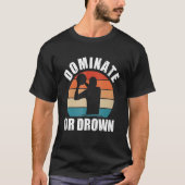 Dominate or Drown Water Polo Funny Waterpolo Playe Tシャツ (正面)