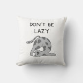 Don’t Be Lazy Yoga Cat クッション (正面)