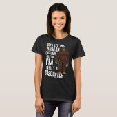 Don t Let This Fool You  Sasquatch Halloween Costu Tシャツ (正面フル)