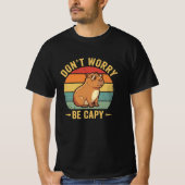 Don’t Worry Be Capy Funny Capybara Retro Sunset Tシャツ (正面)