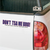 DON-TSA-Me-Bro- – 赤 バンパーステッカー (トラック上)