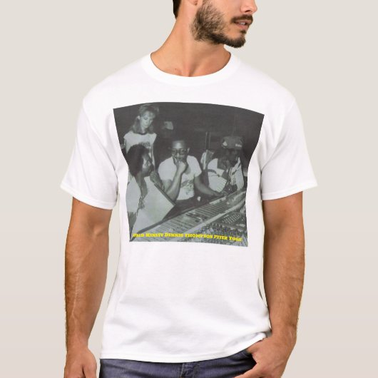 DONALD DENNIS & PETER TOSHメンズベーシックTシャツ Tシャツ (正面)