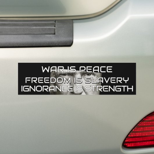 Donald Trump War is Peace バンパーステッカー (車上)