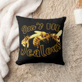 Don'Bee嫉妬しないおもしろい引用文 クッション (ブランケット)