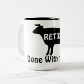 Done With the Bull Funny Cow Theme Retirement ツートーンマグカップ (正面左)